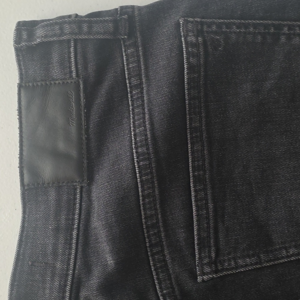 Madewell Black High-Waisted Button Up Jeans - Picture 3 of 5